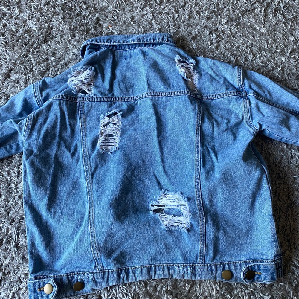 Distressed jean jacket - Picture 2 of 5